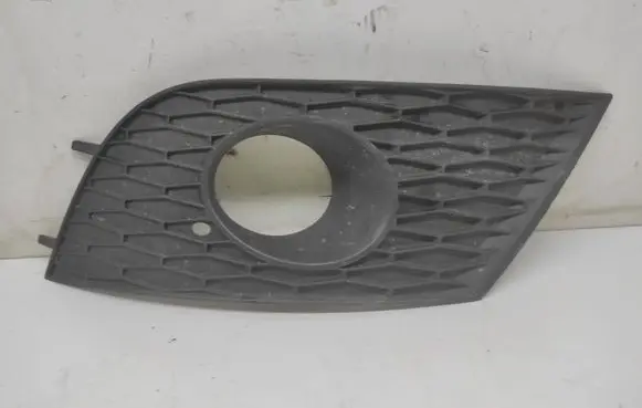Seat Altea Front grill 5P9853665A 4884S0