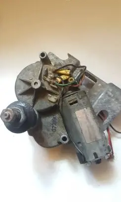 Audi A6 S6 C4 4A Rear window wiper motor 4A9955711 403789