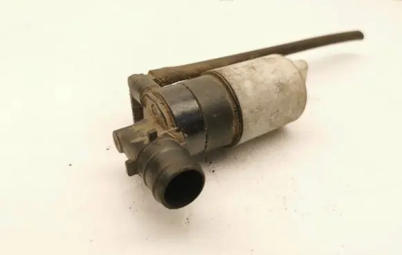 Renault Laguna II Windscreen/windshield washer pump 8200295685 8200067015
