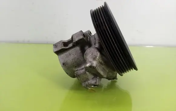 Chevrolet Lacetti Power steering pump 