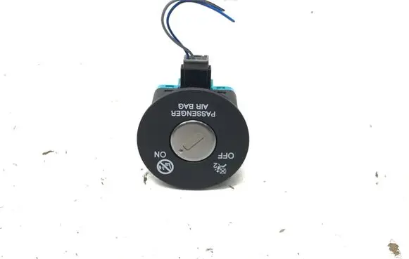 KIA Sportage Passenger airbag on/off switch 