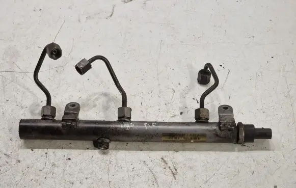 Mercedes-Benz R W251 Fuel main line pipe A6420700695