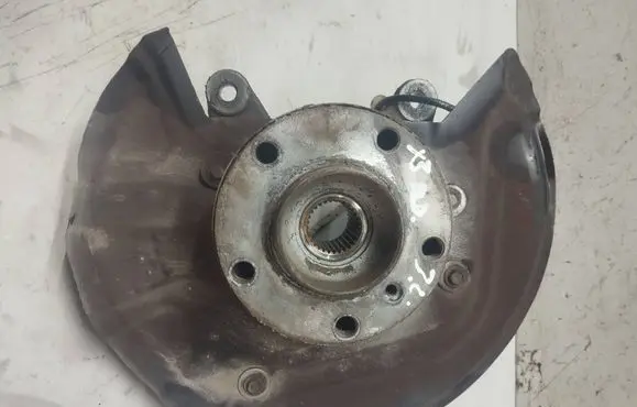 BMW X3 E83 Front wheel hub spindle knuckle 3412024