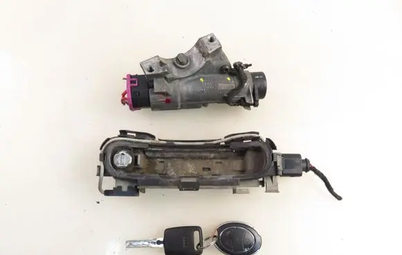 Audi A3 S3 8L Ignition lock 4B0905851C