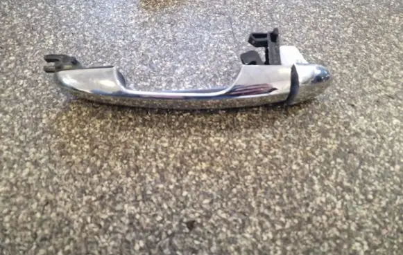 Fiat 500L Front door exterior handle