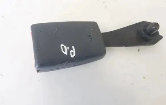 Mitsubishi Galant Front seatbelt buckle g3399