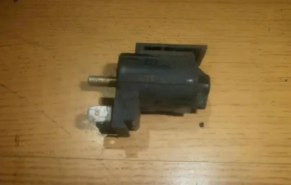 Mitsubishi Carisma Turbo solenoid valve k5t49680