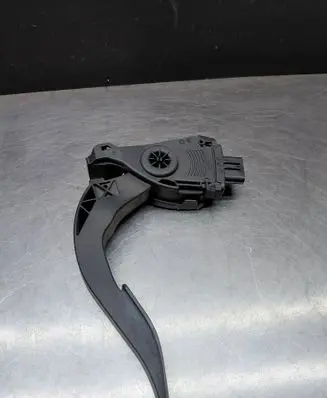Audi A5 8T 8F Accelerator throttle pedal 8K1721523