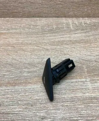 Ford Focus Tailgate opening switch 98AG199514AE