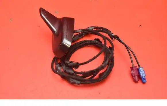 Audi A4 S4 B8 8K Aerial GPS antenna 8K5035503E