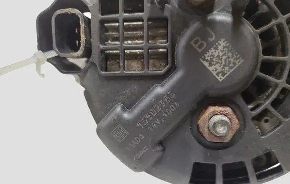 Opel Insignia A Generator/alternator 13502583