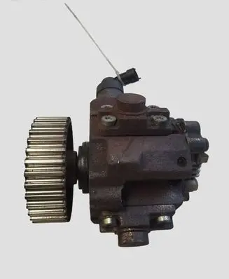 Renault Megane III Fuel injection high pressure pump 0445010218 H8200561664