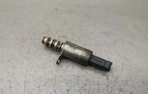 Peugeot 206 Camshaft vanos timing valve 9649309780