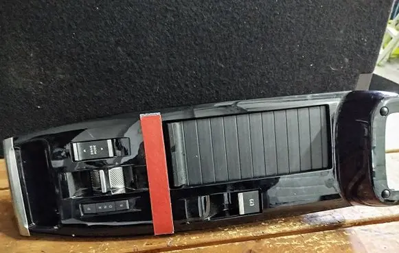 Citroen C4 III e-C4 Center console 