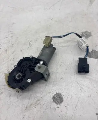 BMW X5 E70 Seat adjustment motor 0390204007 9168745