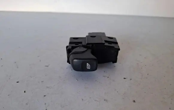 Volvo XC70 Electric window control switch 30658696