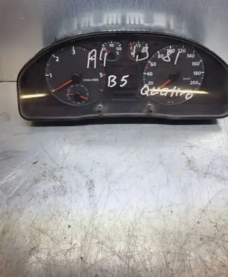Audi A4 S4 B5 8D Speedometer (instrument cluster) 110008835001
