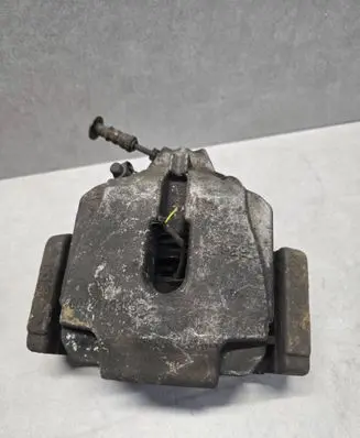 BMW 5 F10 F11 Front brake caliper 6024330