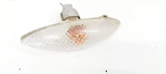 Ford Mondeo MK IV Front fender indicator light 