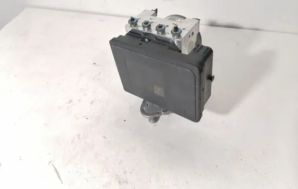 Mercedes-Benz C W205 ABS Pump A2539011400 A2534312800