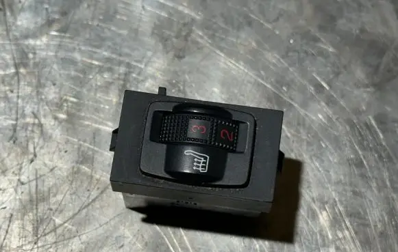 Peugeot 508 Seat heating switch 98019840ZD