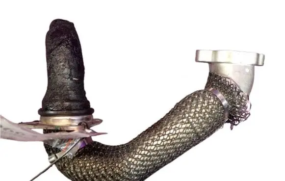 Fiat Freemont EGR valve line/pipe/hose 