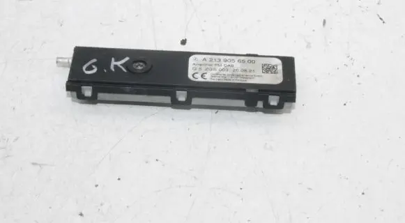 Mercedes-Benz EQA Aerial antenna amplifier A2139056500