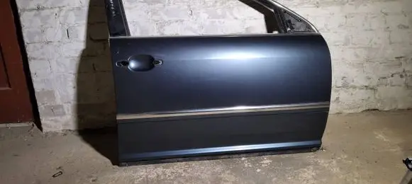 Volkswagen Phaeton Front door