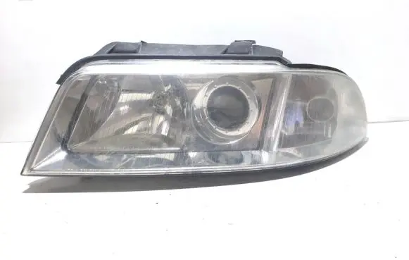 Audi A4 S4 B5 8D Headlight/headlamp