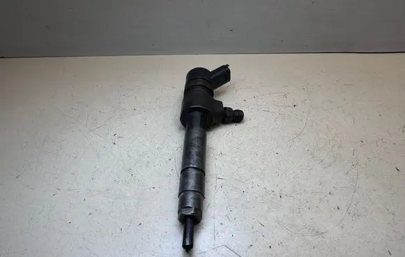 Fuel injector