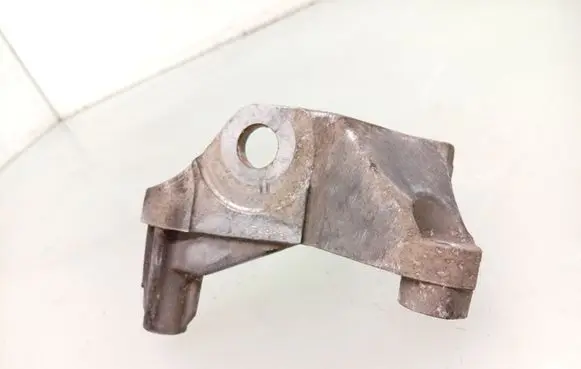 Audi A8 S8 D3 4E Engine mounting bracket 114AF3802