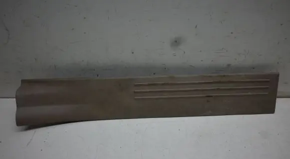 Chrysler Town u0026 Country V Front sill trim cover P1PF44HL5AA 1PF44TRMAA