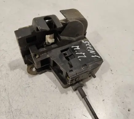 Renault Scenic I Front door lock