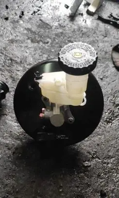 Mitsubishi Outlander Brake booster brak