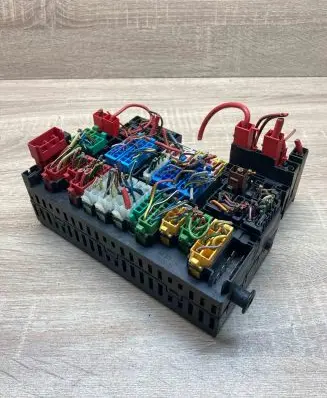Volkswagen Sharan Fuse module 7M0937025D 95VW14A073DC 357937039
