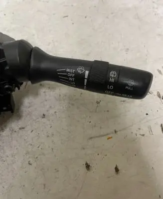 Toyota RAV 4 (XA30) Wiper turn signal indicator stalk/switch 42030 758494