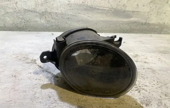 Volvo V50 Front fog light 0305085001 CJU9A4234 150471335