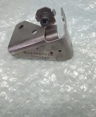 Tesla Model S Headlight/headlamp mounting bracket 600860700B AM425 600860700