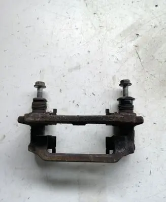 Toyota Corolla Verso AR10 Brake caliper pad carrier rear 