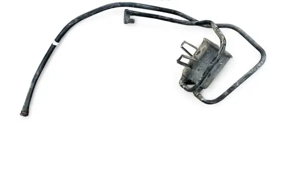 Active carbon filter fuel vapour canister