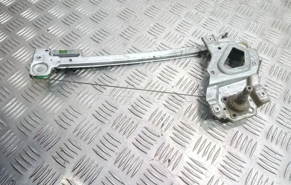 Rear door manual window regulator