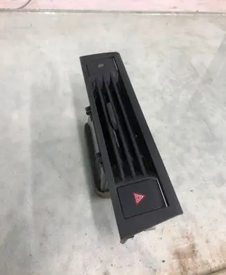 Opel Astra L Dashboard side air vent grill/cover trim 9840073980