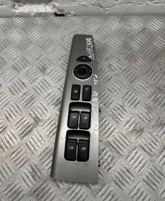 Hyundai Santa Fe Electric window control switch 935702b630bs