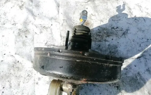 Honda Insight Brake booster