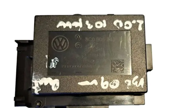 Volkswagen PASSAT B6 Ignition lock 3C0905843R