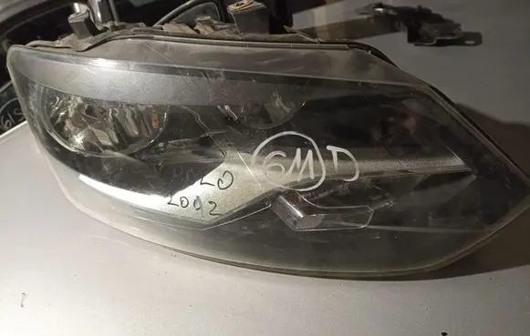 Volkswagen Polo V 6R Headlight/headlamp