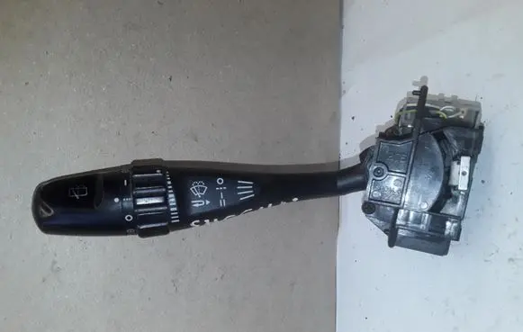 Mitsubishi Pajero Sport I Wiper control stalk NOCODE