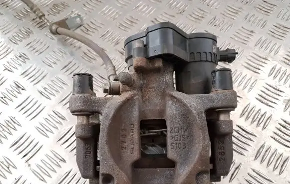 Subaru Forester SK Rear brake caliper 26620SJ030