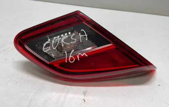 Opel Corsa E Tailgate rear/tail lights 39012631