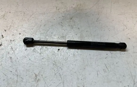Toyota Verso Front bonnet/hood damper/strut 30784935